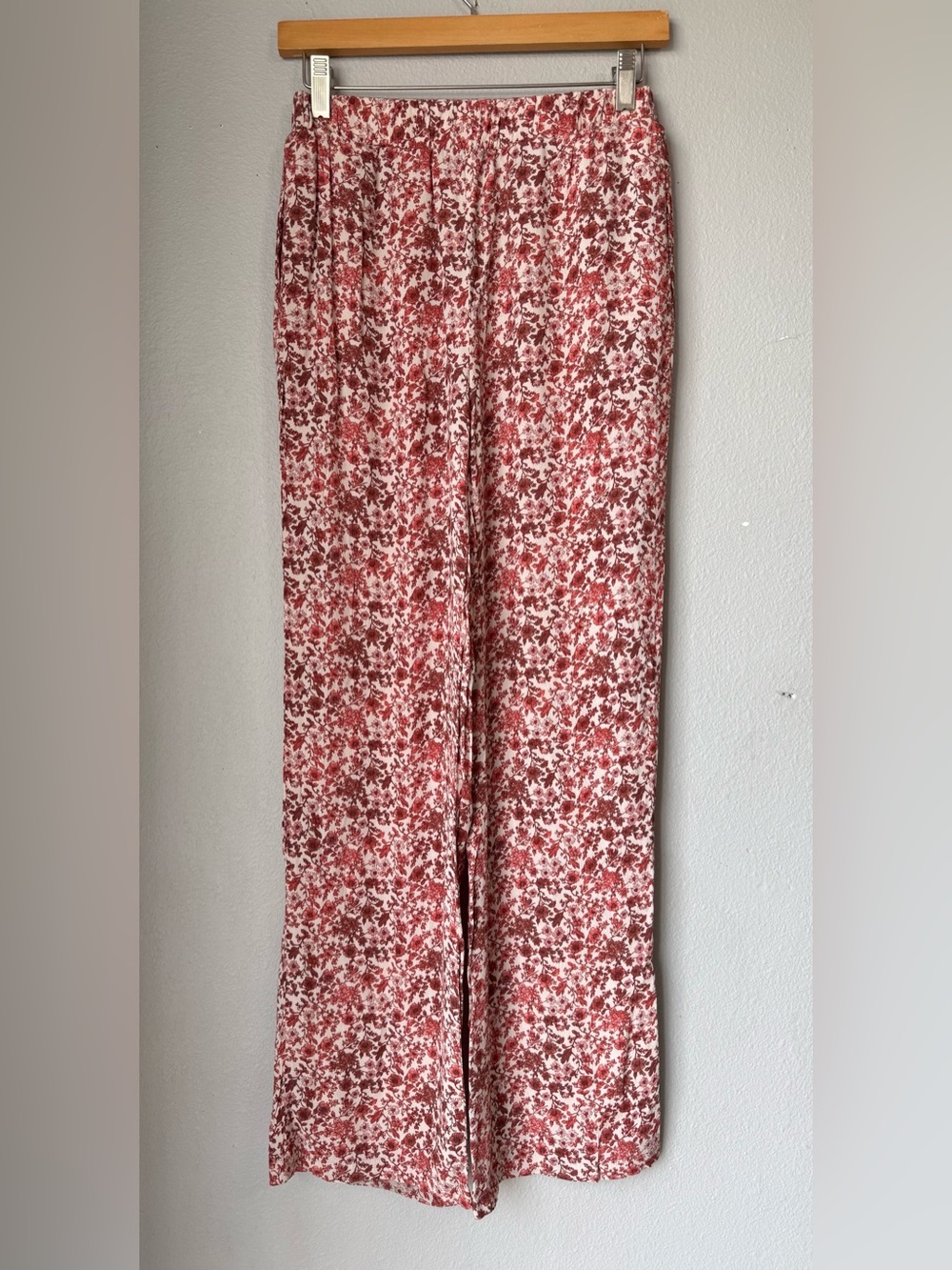 Forever 21 Women's Red Floral Wide-Leg Pants Size Small Elastic Stretch Waist